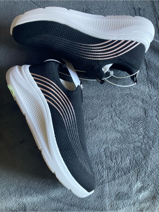 Shoes - Slip-On Knit Walking Sneakers - Black with Rose Gold Stripes